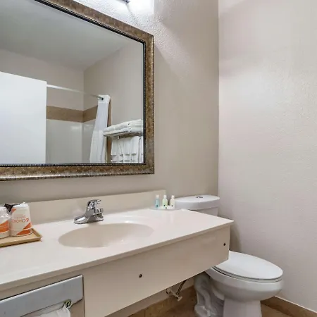 Quality Inn Moultrie Exterior photo